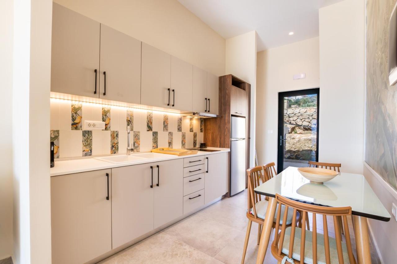Euphoria Suites Lakki  外观 照片