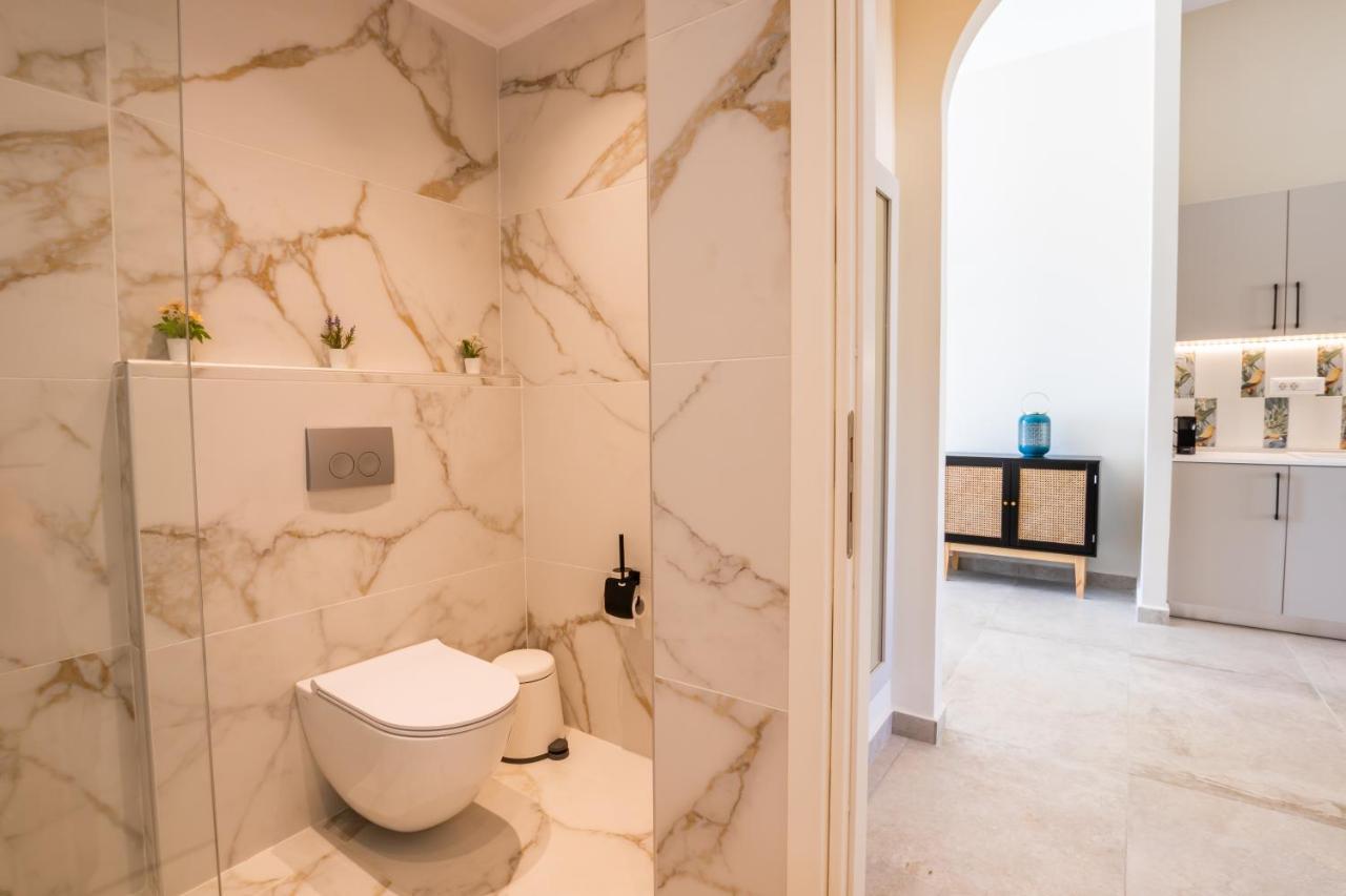 Euphoria Suites Lakki  外观 照片